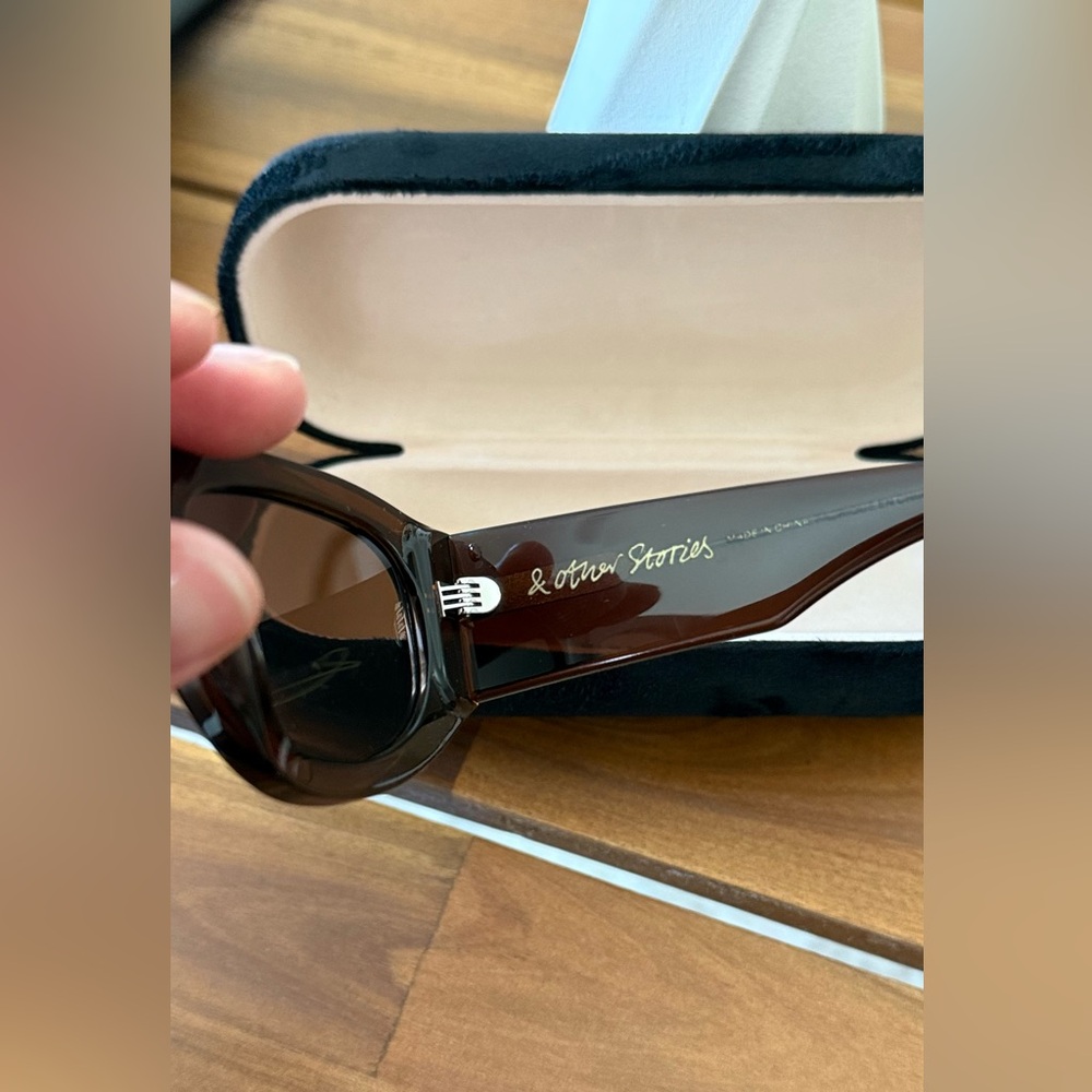 OTHER STORIES Stylish Brown Cat Sunglasses - Picture 6 of 7